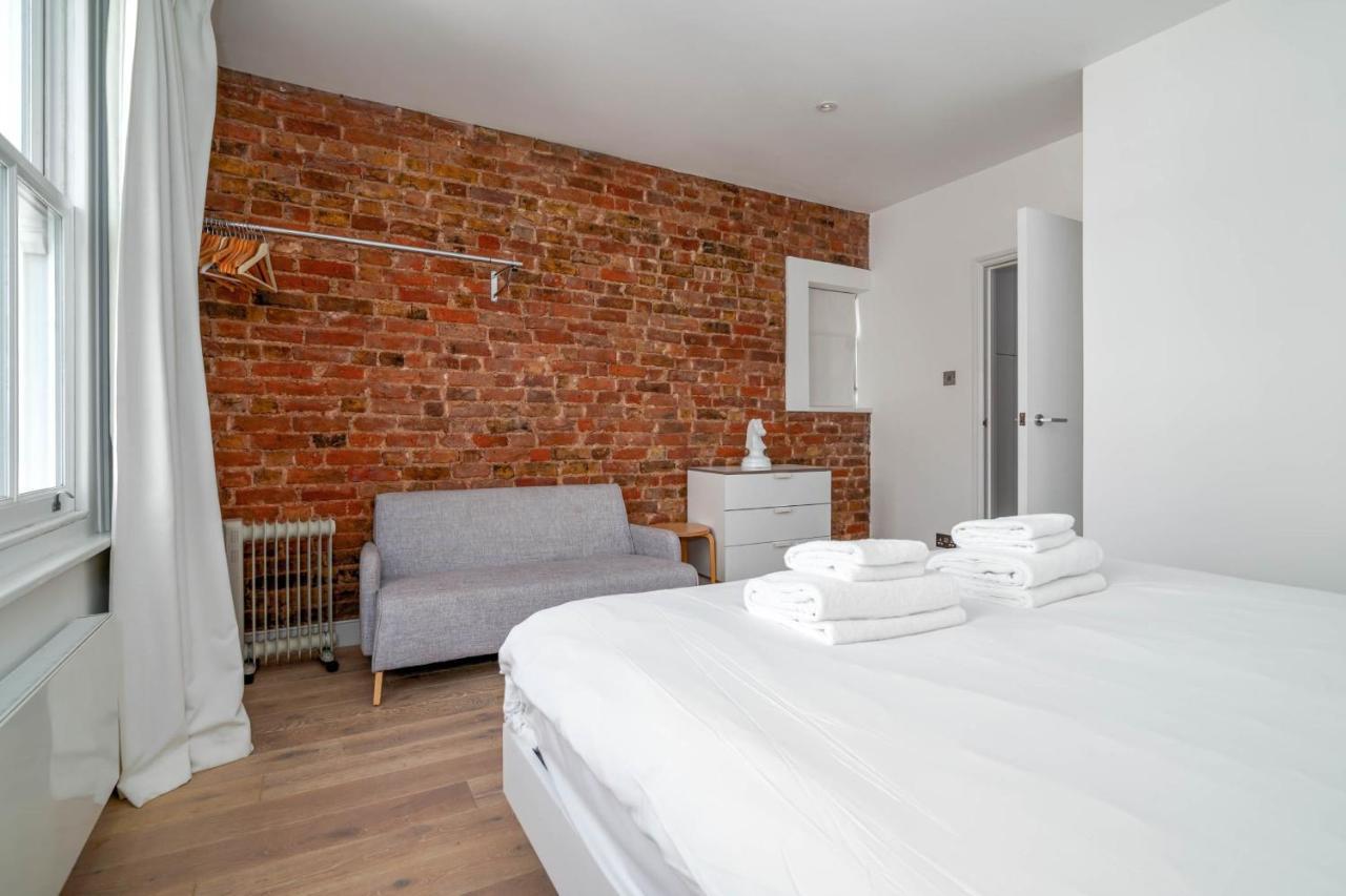 Guestready - Top Floor West Kensington Home Лондон Экстерьер фото